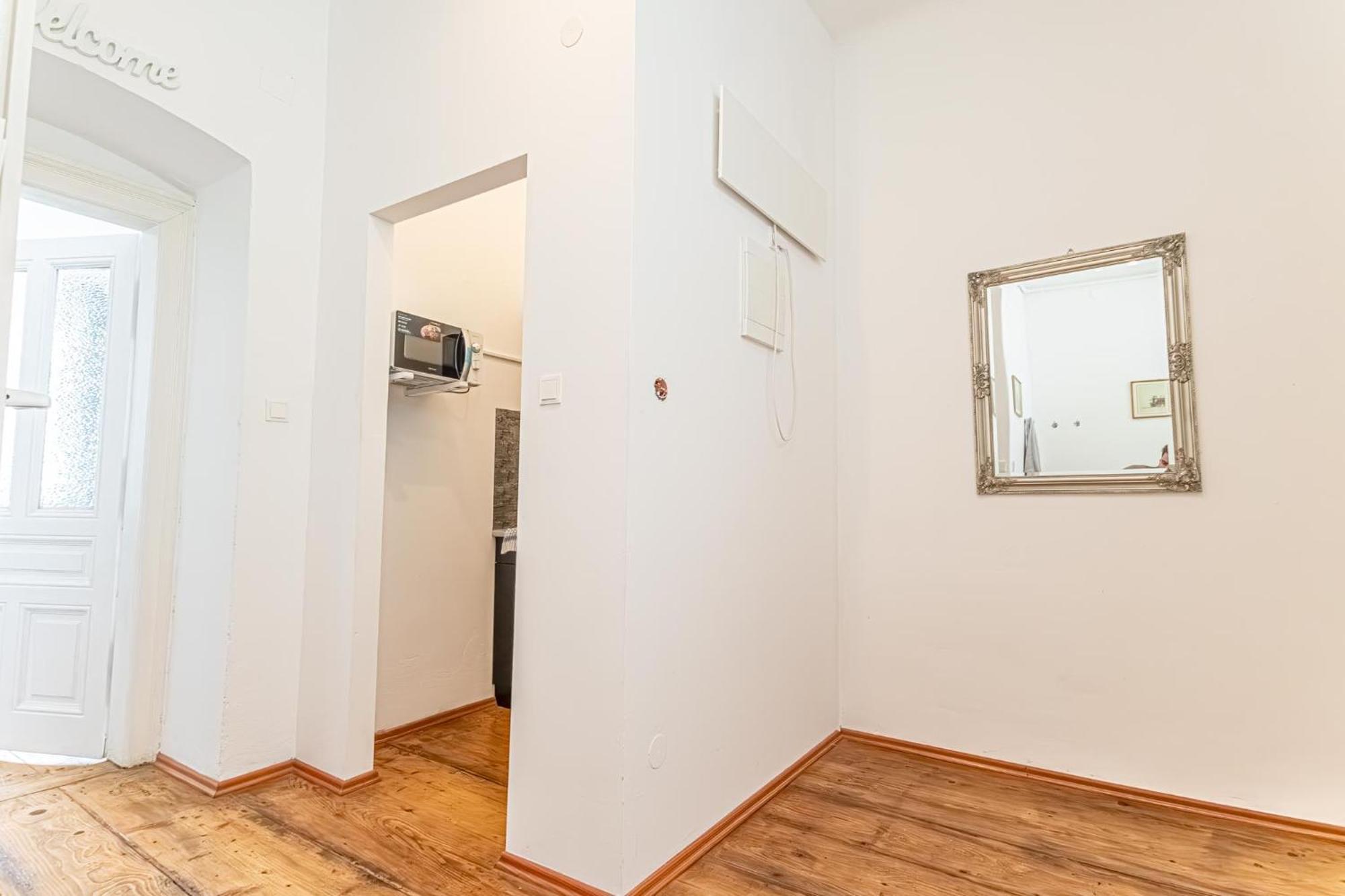 Stylish 1Br Apartment- Near Westbahnhof U3&U6 Vienna Luaran gambar